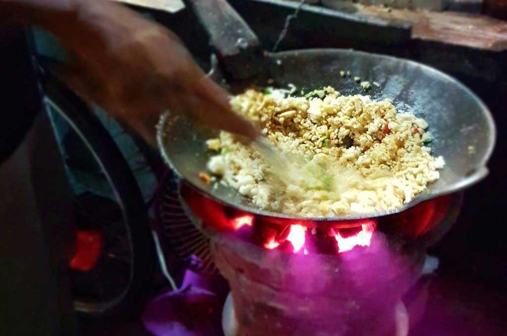 4. Nasi Goreng Arang